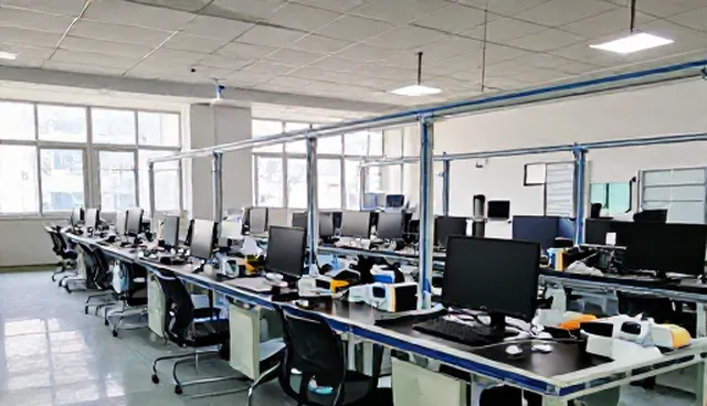 技术外包服务选择:自建团队还是外包,哪种更合适
